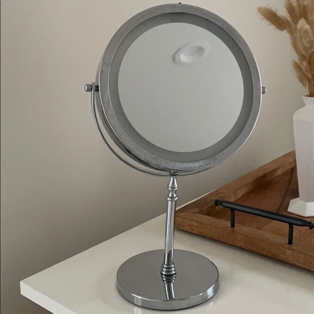 Double-Sided Lighted Vanity Mirror with LED Lights